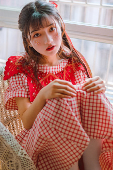 宇佐美奈奈